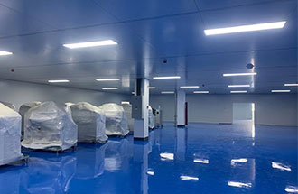 12月18日，志遠(yuǎn)凈化承攬的電子廠無塵車間凈化工程收尾中